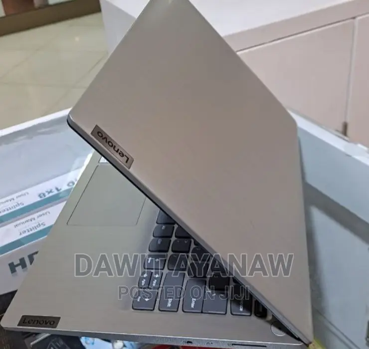 New Laptop Lenovo 8GB AMD Ryzen 5 HDD+SSD 500GB