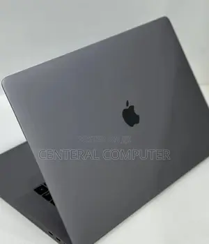 Photo - New Laptop Apple MacBook Pro 2017 16GB Intel Core I7 SSD 512GB
