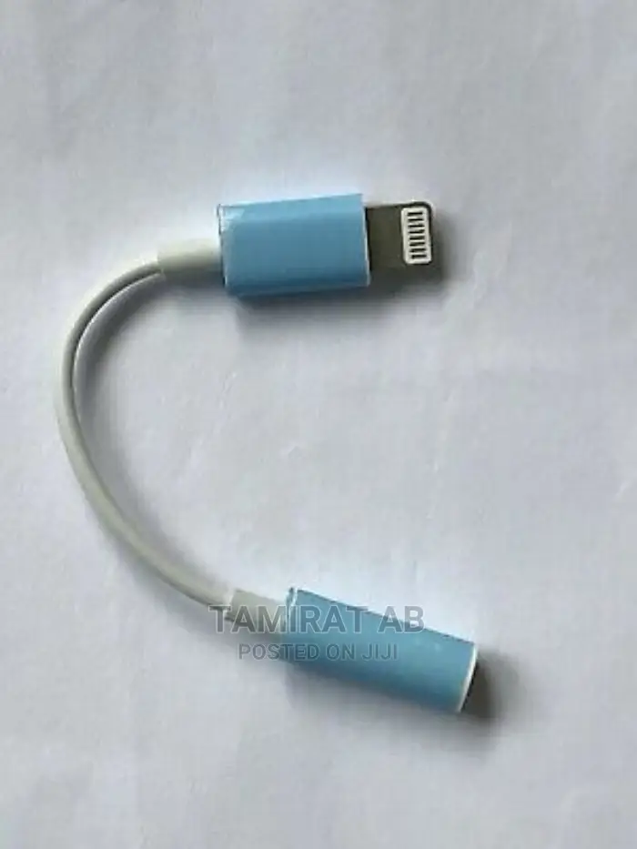 Best Quality iPhone Compatible 3.5mm to Lightening Adapter