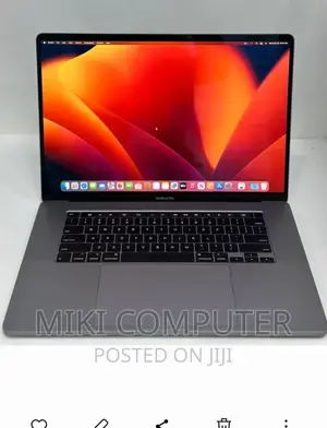 New Laptop Apple MacBook Pro 2019 16GB Intel Core I7 SSD 512GB