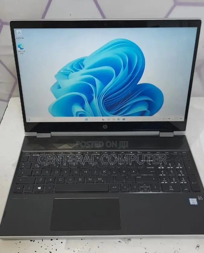 New Laptop HP Pavilion 13 X360 8GB Intel Core I3 SSD 1T