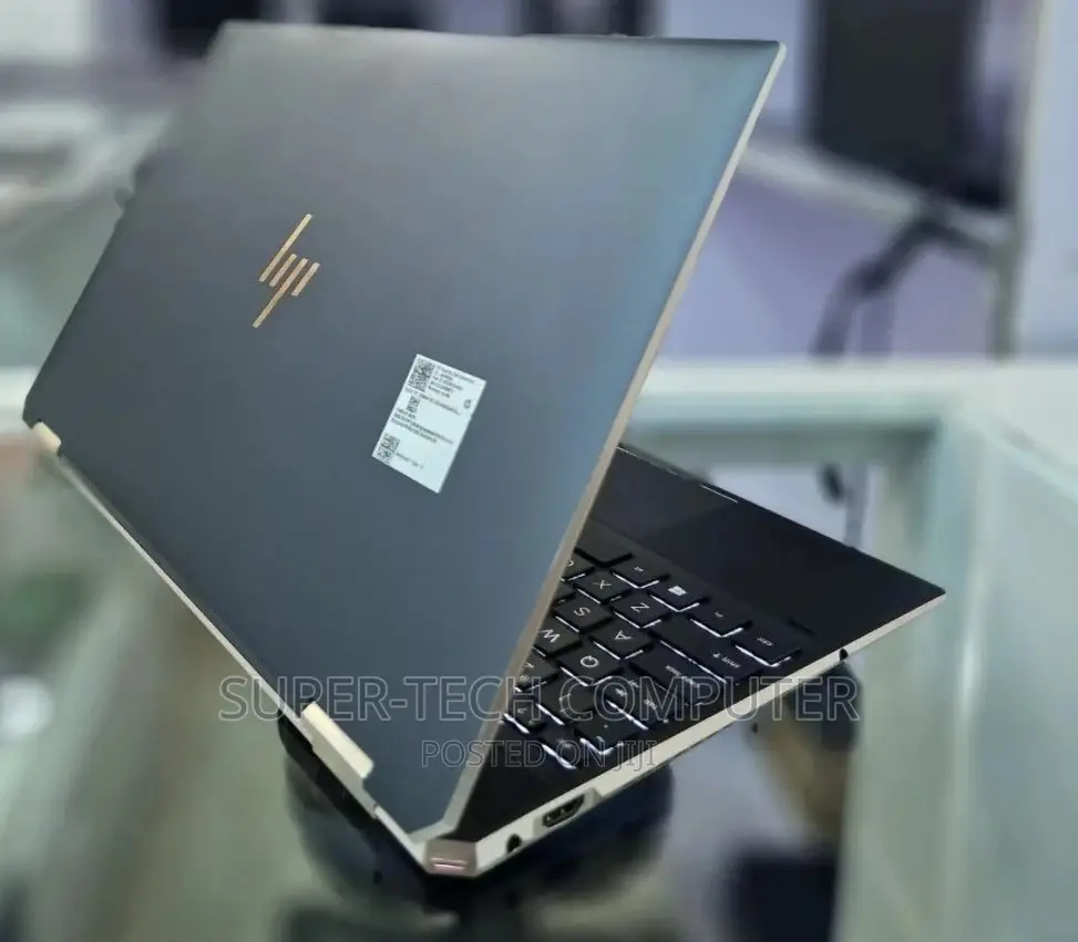 New Laptop HP Spectre X360 16GB Intel Core I7 SSD 512GB