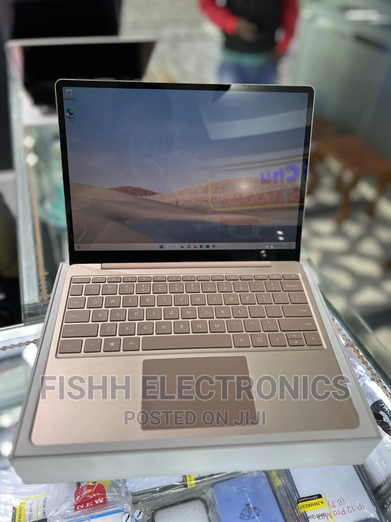 New Laptop Microsoft Surface Go 8GB Intel Core I5 SSD 128GB