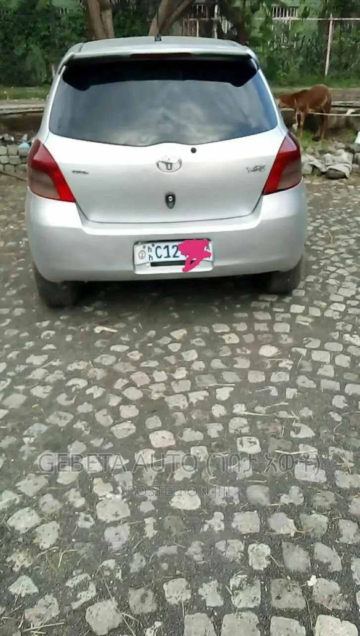 Toyota Yaris 1.3 2006 Gray