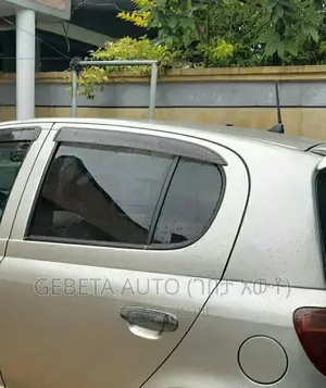 Toyota Yaris 1.3 2006 Gray