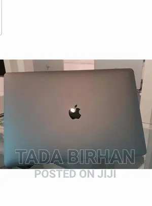 New Laptop Apple MacBook Pro 2017 16GB Intel Core I7 SSD 512GB