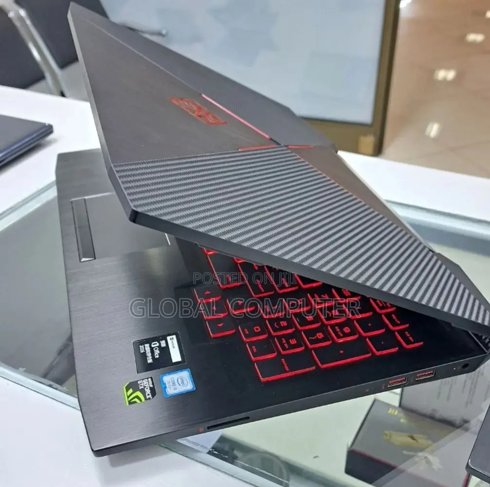 New Laptop HP Omen 17 8GB Intel Core I7 HDD+SSD 1T