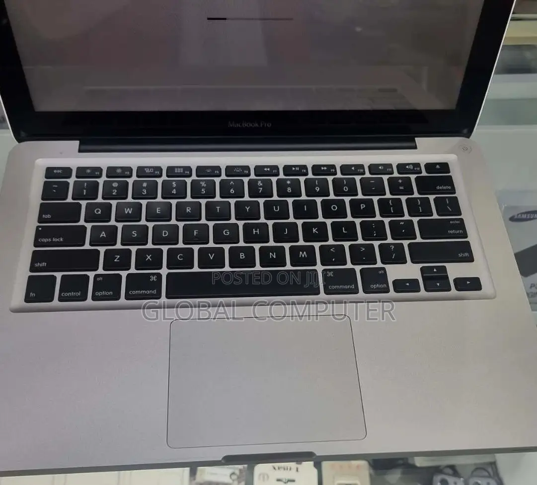 New Laptop Apple MacBook 2012 4GB Intel Core I5 HDD 500GB