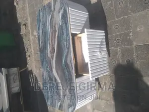 ላምኔት የሶፋ ጠረጴዛ