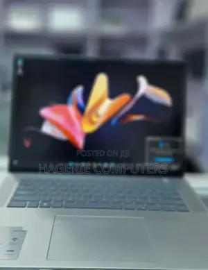 Photo - New Laptop Dell Inspiron 15 5565 16GB Intel Core I7 SSD 512GB