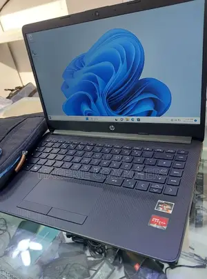New Laptop HP 8GB AMD Ryzen 3 SSD 512GB