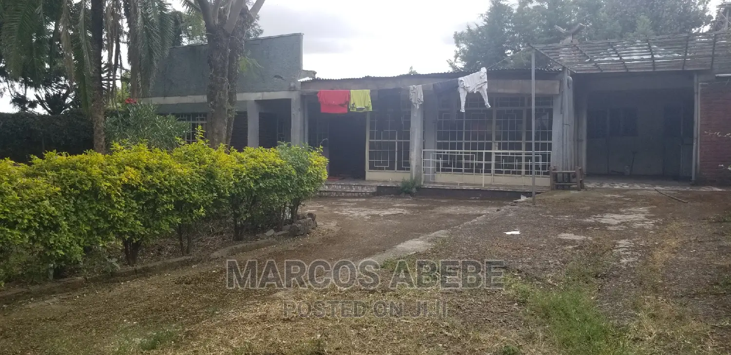 4bdrm House in Addis Ababa, Nifas Silk-Lafto for sale