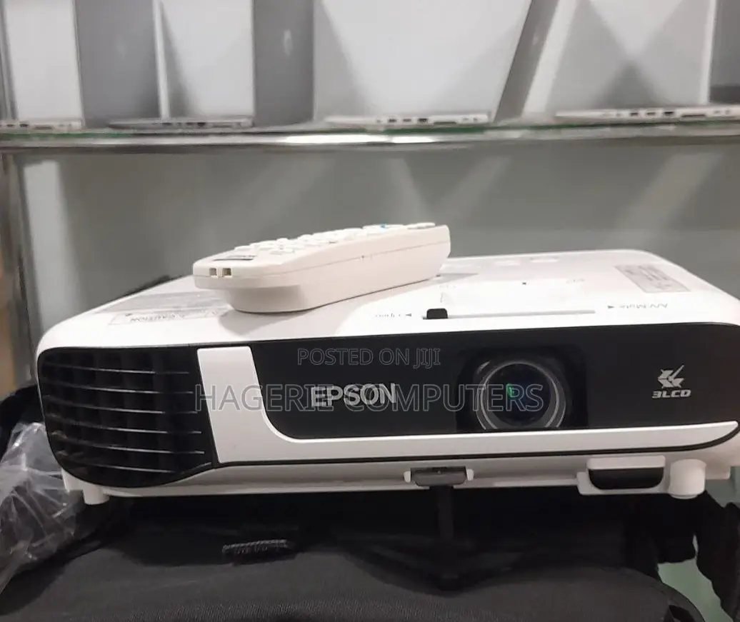 Brand New X51 EPSON Projector