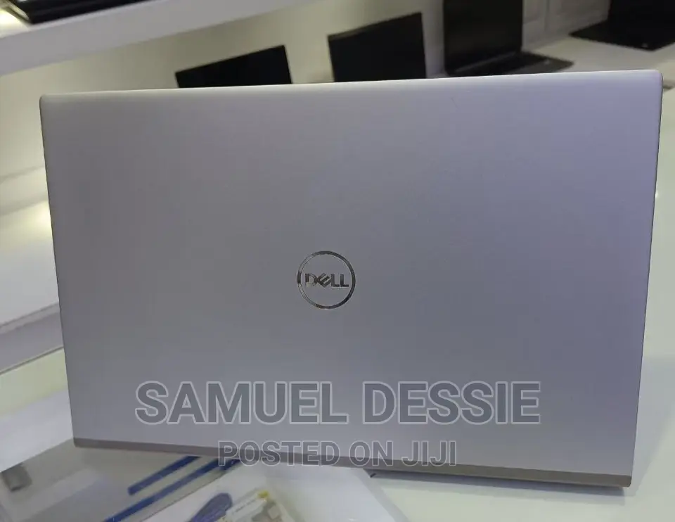 New Laptop Dell Inspiron 15 16GB Intel Core I7 SSD 512GB