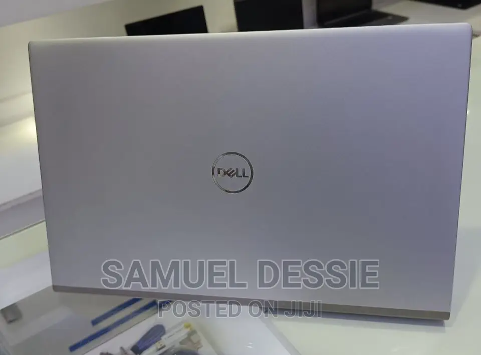 New Laptop Dell Inspiron 15 16GB Intel Core I7 SSD 512GB