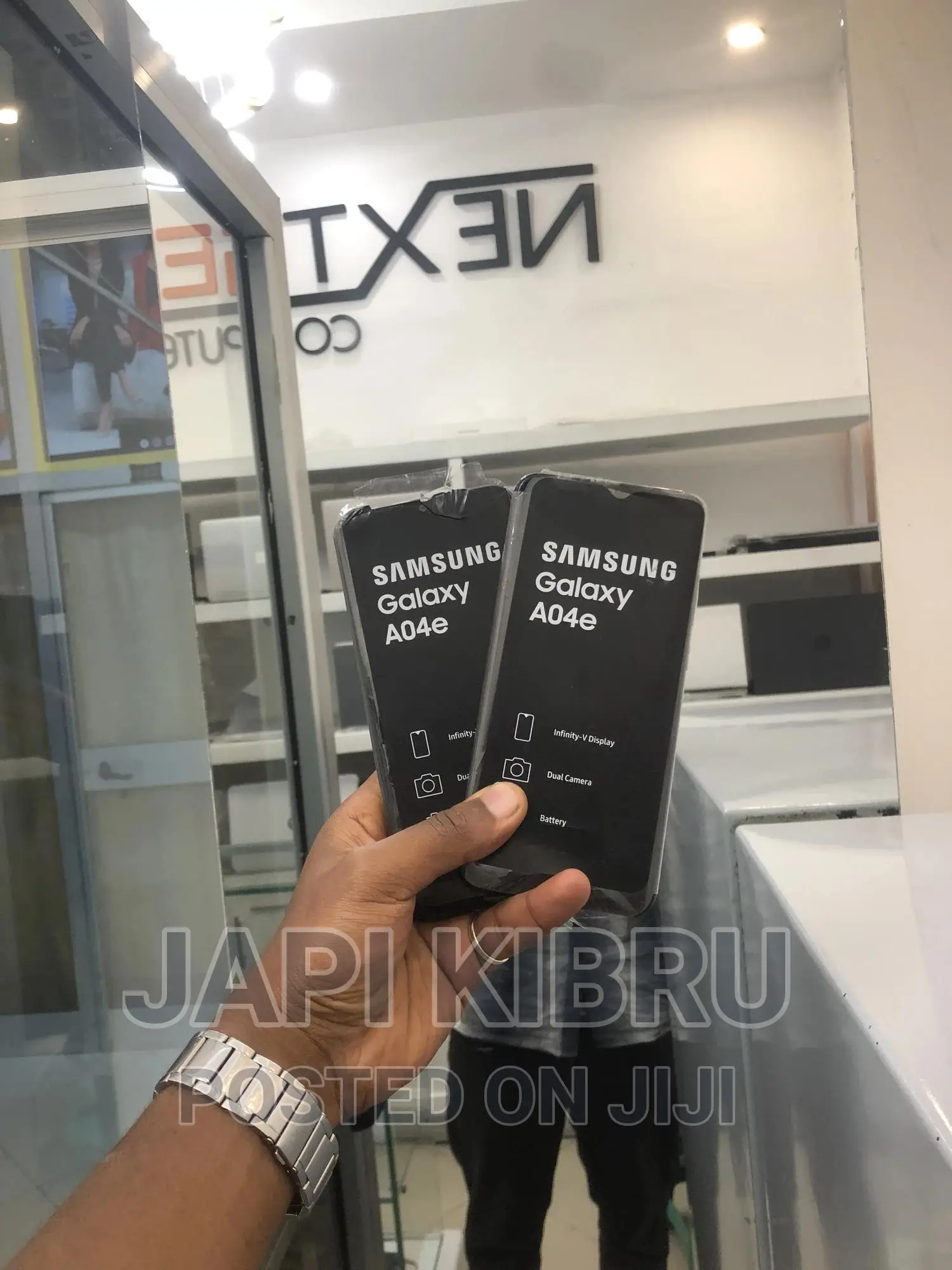 New Samsung Galaxy A04e 64 GB Black