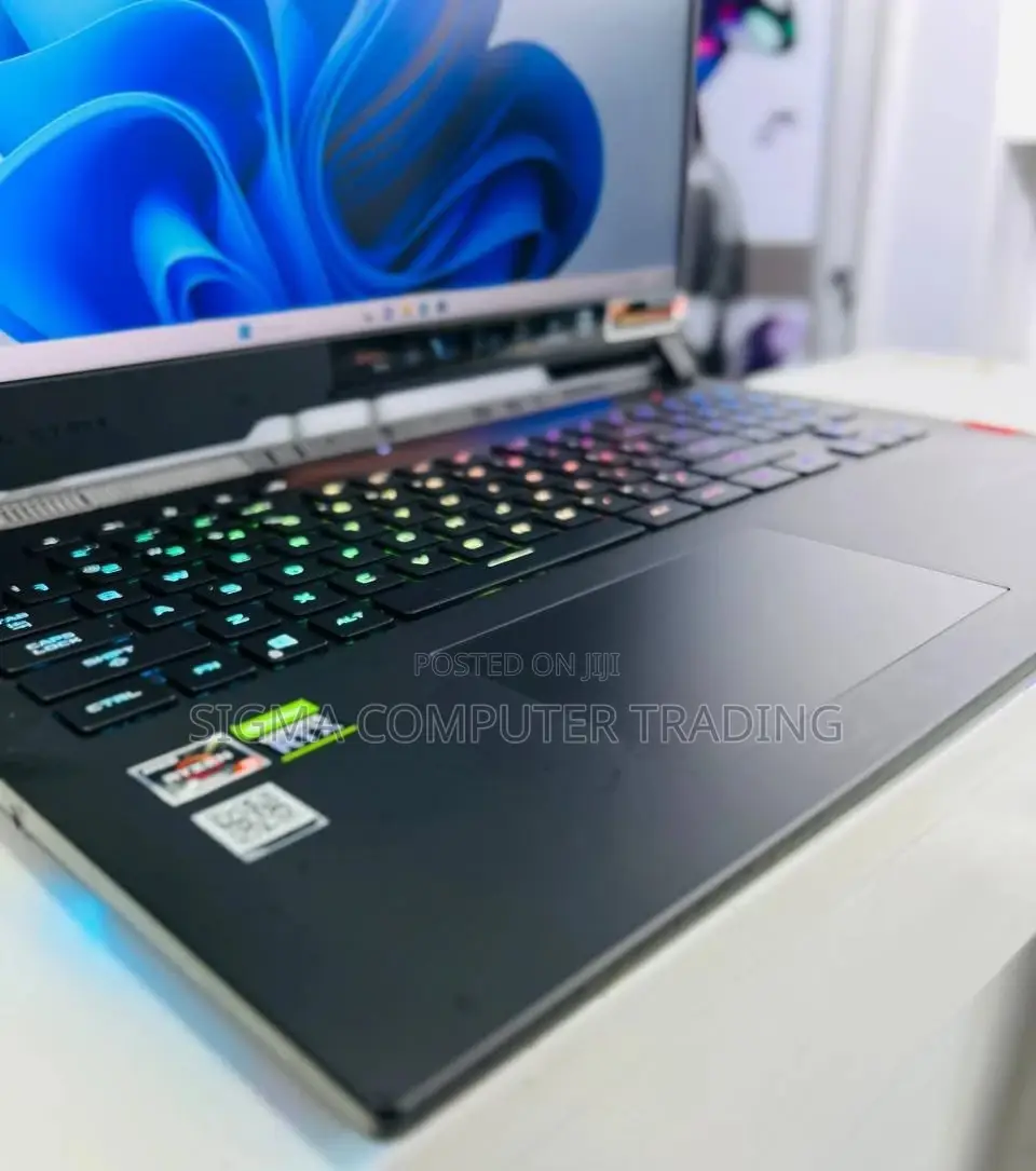 New Laptop Asus ROG Strix G15 32GB AMD Ryzen 9 SSD 1T