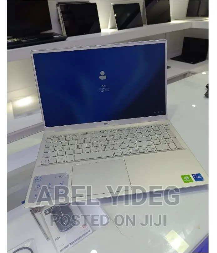 New Laptop Dell Inspiron 15 16GB Intel Core I7 SSD 512GB