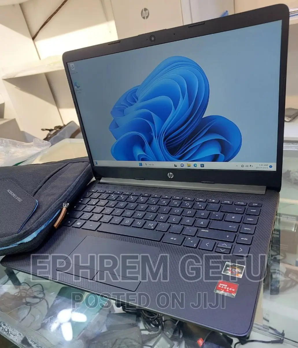 New Laptop HP Stream Notebook 8GB AMD Ryzen 3 SSD 512GB