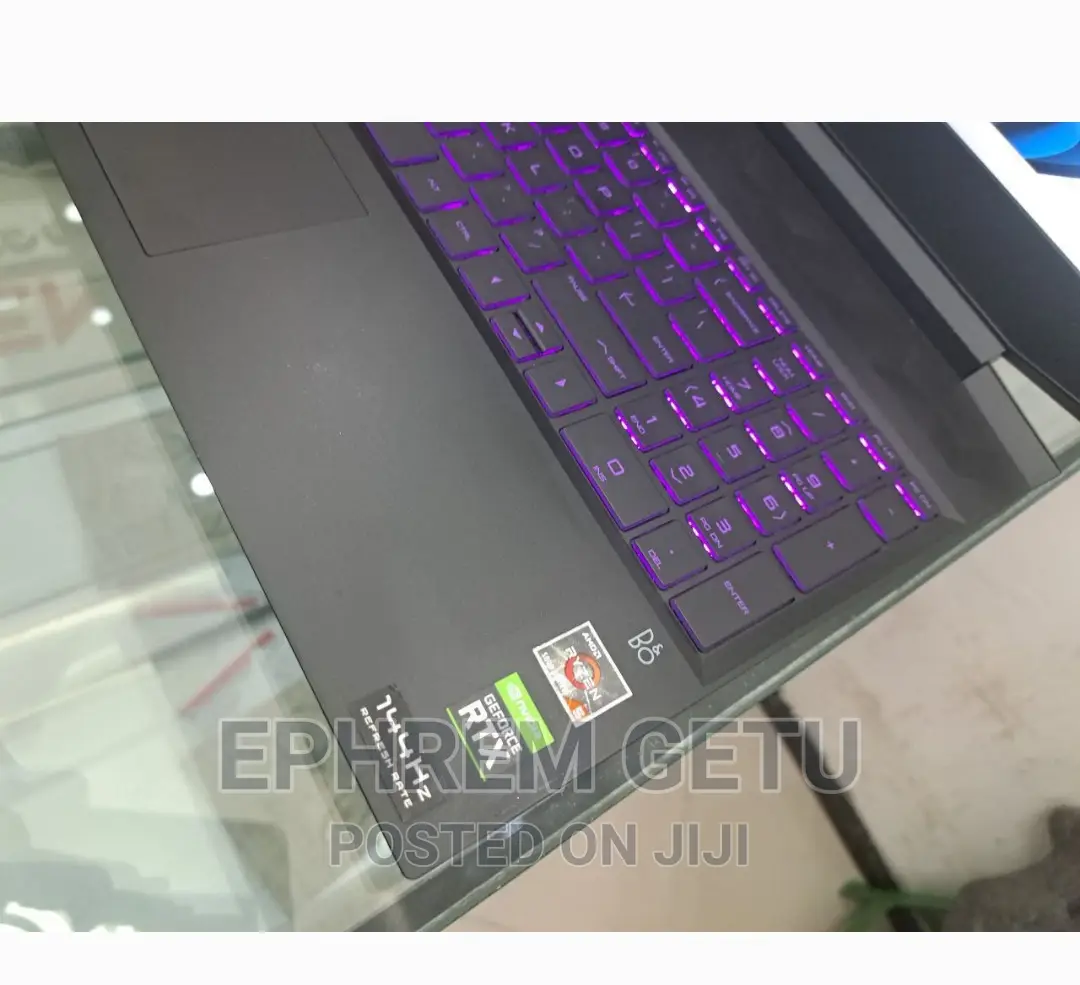 New Laptop HP Pavilion 15 8GB AMD Ryzen 5 SSD 512GB