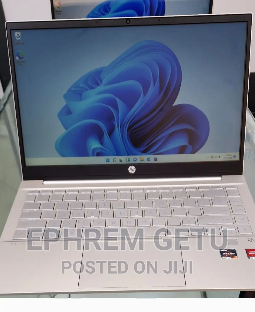 New Laptop HP Pavilion 14 8GB AMD Ryzen 5 SSD 512GB