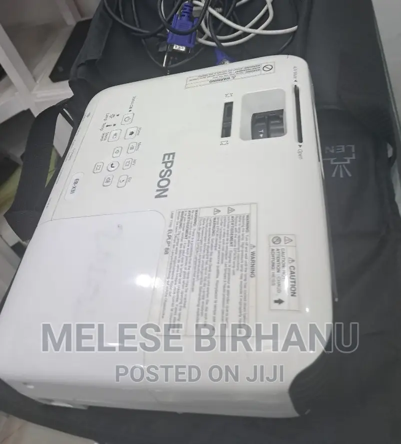 New Epson EB-X31 Projector