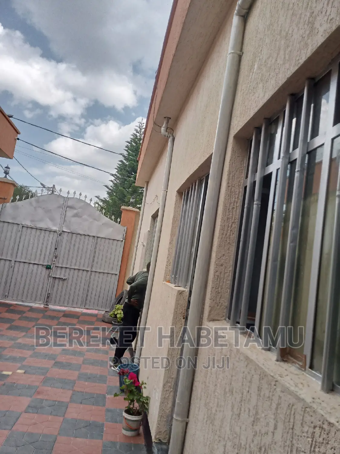 6bdrm Villa in አዲስ አበባ, Nifas Silk-Lafto for sale