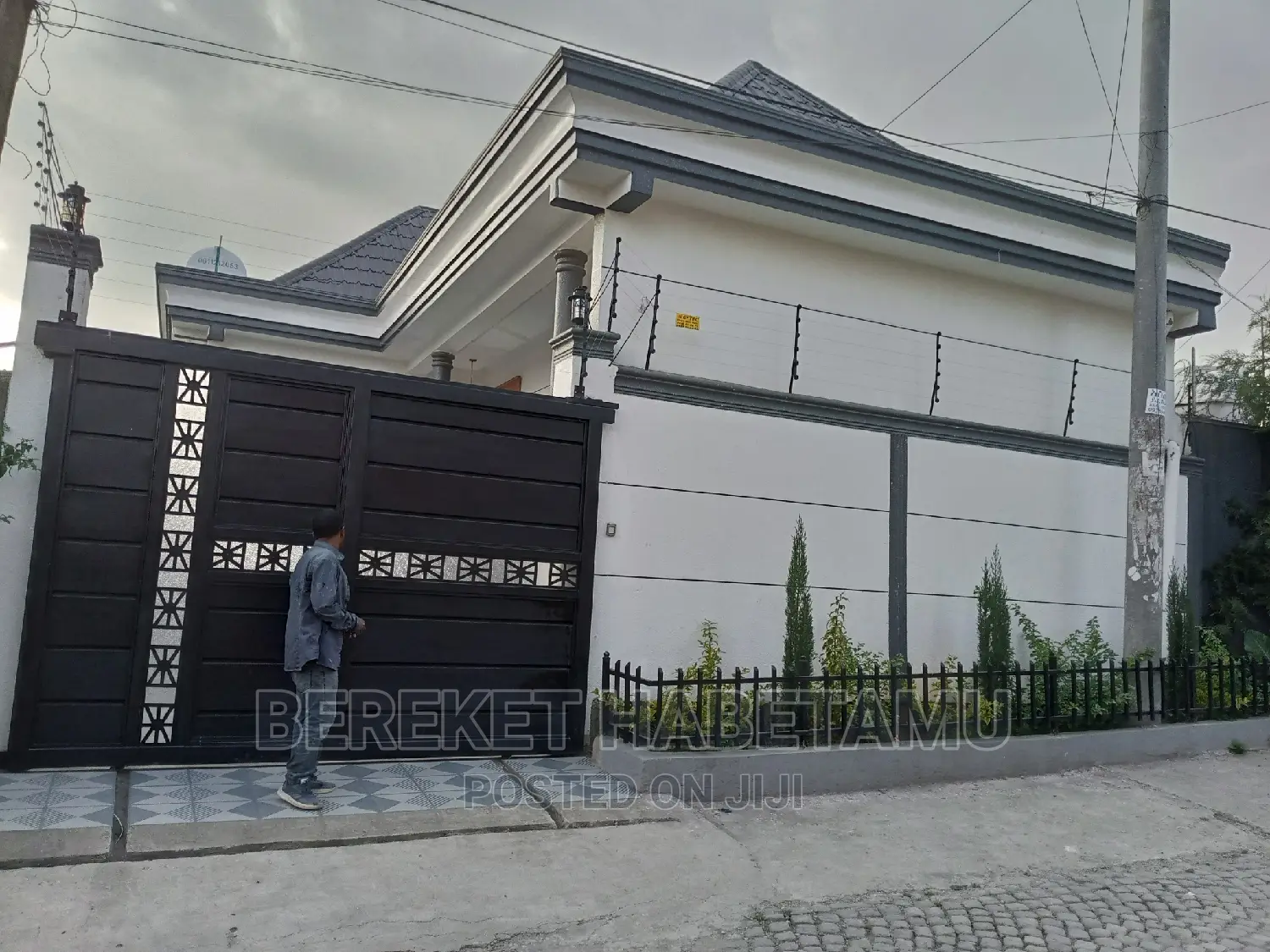 5bdrm Villa in አዲስ አበባ, Nifas Silk-Lafto for sale