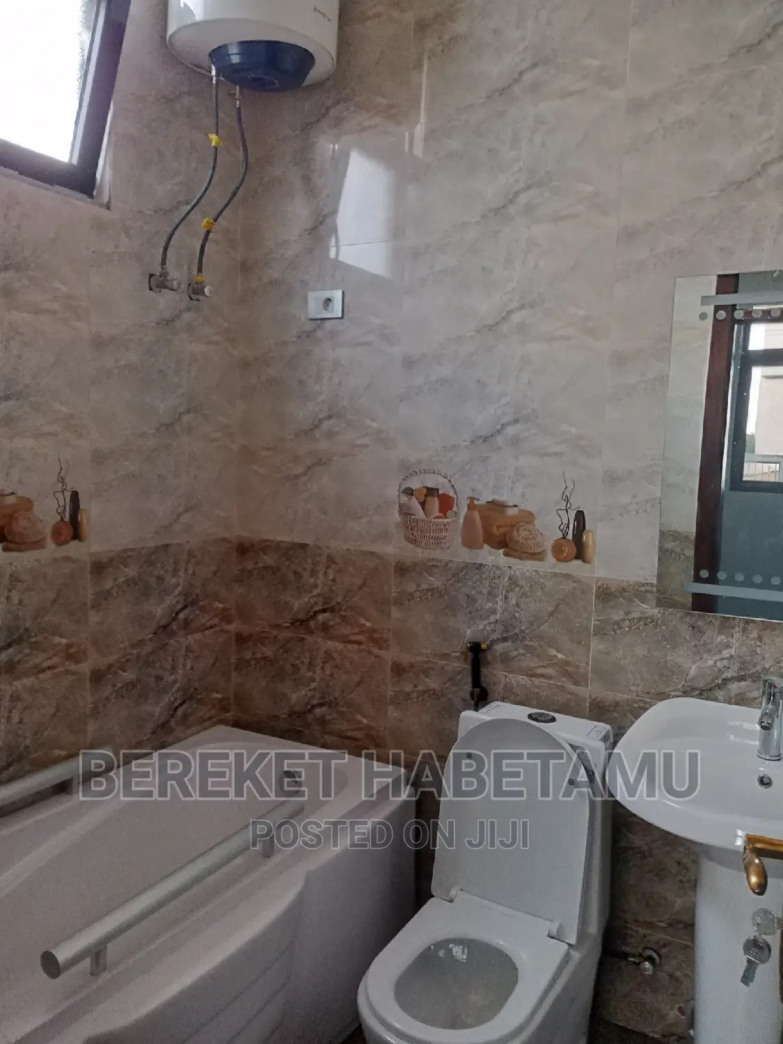 5bdrm Villa in አዲስ አበባ, Nifas Silk-Lafto for sale