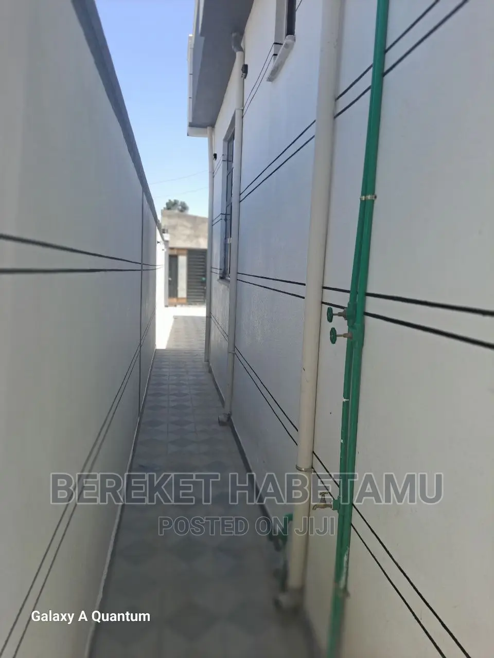 5bdrm Villa in ጋርመንት ሃና ማሪያም, Nifas Silk-Lafto for sale