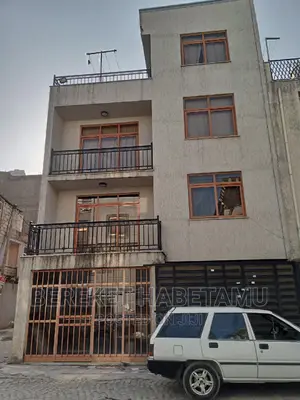 Furnished 5bdrm House in ሃይሌ ጋርመንት, Nifas Silk-Lafto for sale