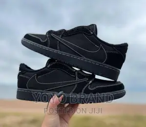 Photo - Low Air Jordan1