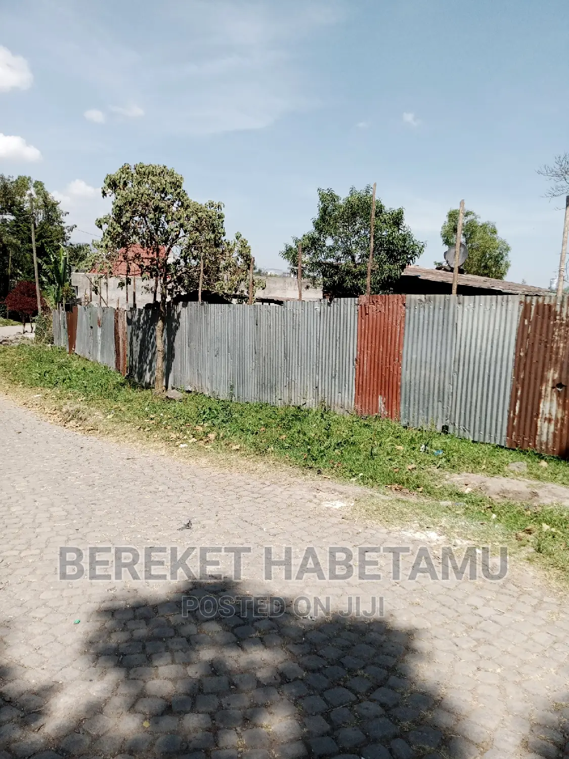 ለሽያጭ የቀረበ ነባር ይዞታ 850ካሬ