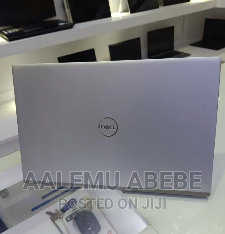 New Laptop Dell Inspiron 15 16GB Intel Core I7 SSD 512GB