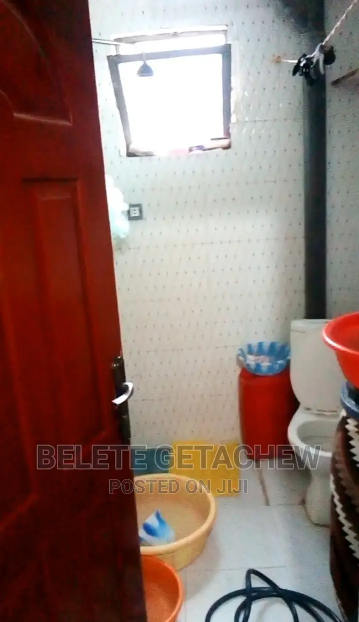 2bdrm Condo in ቦሌ አራብሳ ኮንዶሚኒየም, Bole for sale