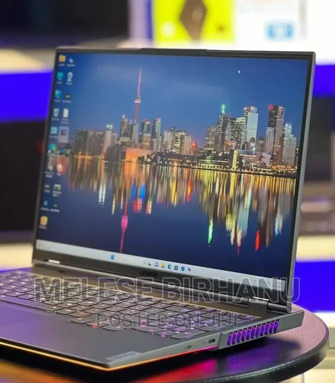 New Laptop Lenovo Legion 7 32GB Intel Core I7 SSD 1T