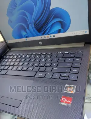 New Laptop HP 8GB AMD Ryzen 3 SSD 512GB