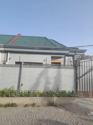 Furnished 4bdrm Villa in ላፍቶ, Nifas Silk-Lafto for sale