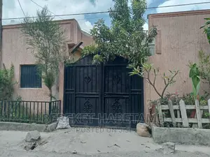 Furnished 6bdrm House in ላፍቶ, Nifas Silk-Lafto for sale