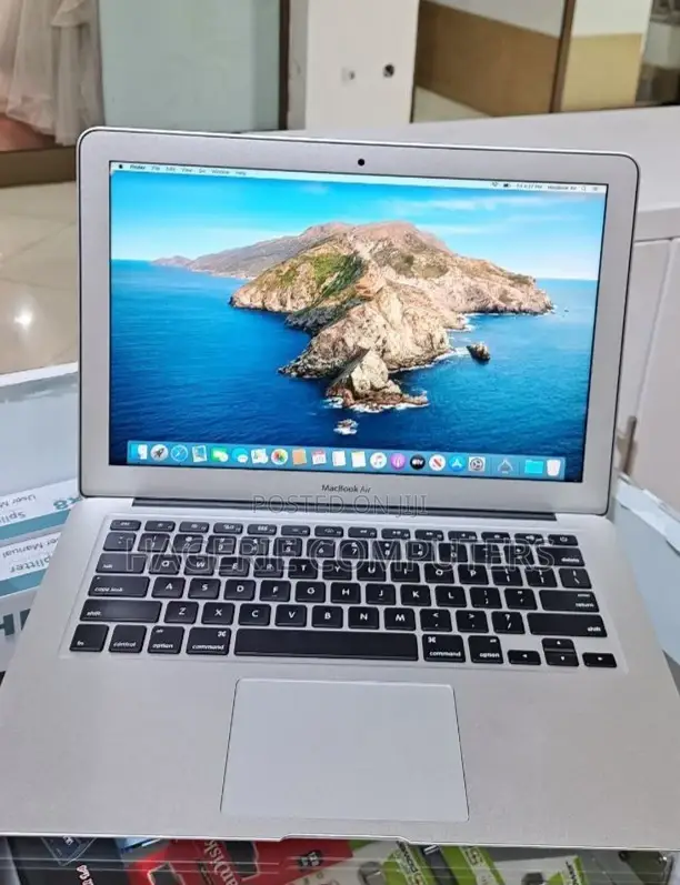 New Laptop Apple MacBook Air 2015 4GB Intel Core I5 SSD 128GB