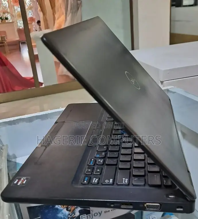 New Laptop Dell Latitude 5420 8GB AMD Ryzen 5 SSD 256GB