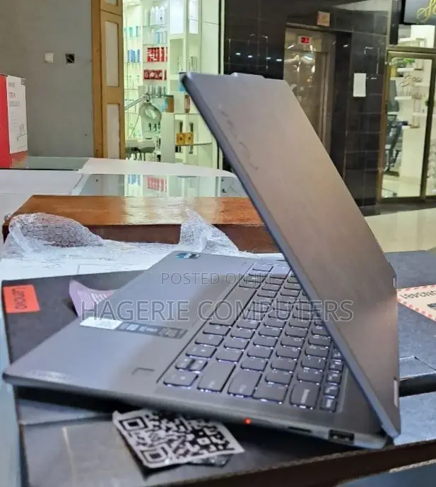 New Laptop Lenovo Lrgion 7i 16GB Intel Core I5 SSD 512GB