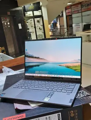 Photo - New Laptop Lenovo Lrgion 7i 16GB Intel Core I5 SSD 512GB