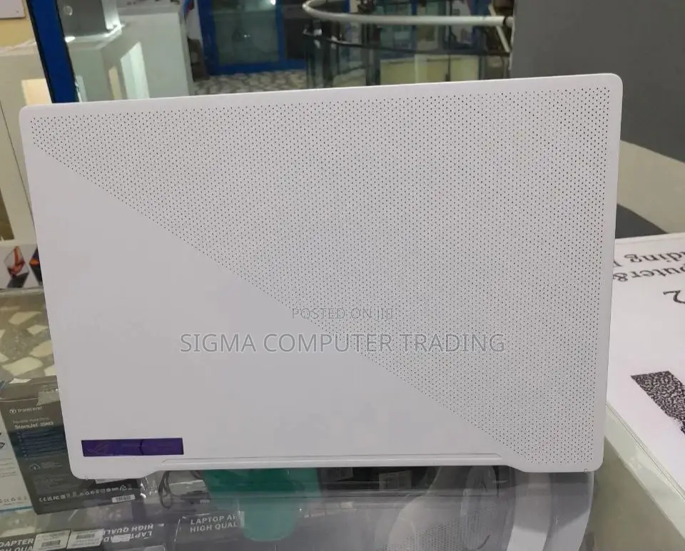 New Laptop Asus ROG Strix G15 16GB AMD Ryzen 9 SSD 512GB