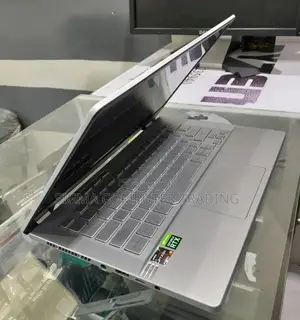 New Laptop Asus ROG Strix G15 16GB AMD Ryzen 9 SSD 512GB