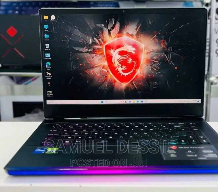 New Laptop MSI GE66 Raider 16GB Intel Core I7 SSD 1T