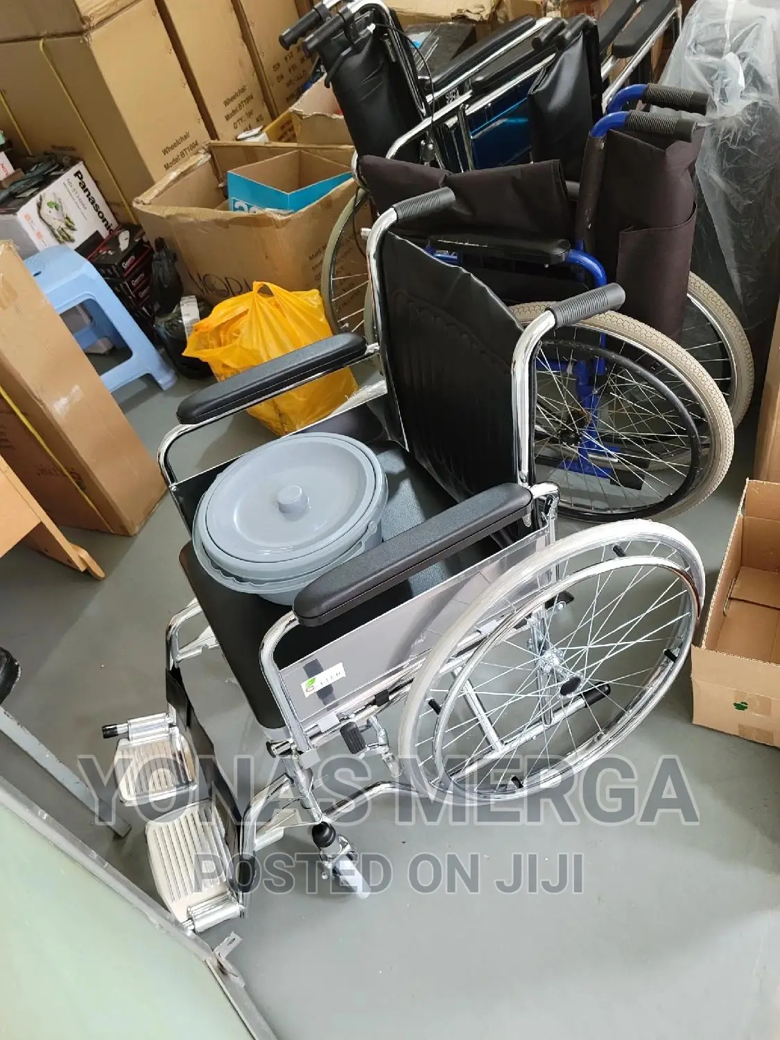 ዊልቸር/ባለ ፖፖ እጅግ ምቹ;ቀላል;መኪና ዉስጥ ለመያዝ ምቹ Wheelchair/ዊልቸር/