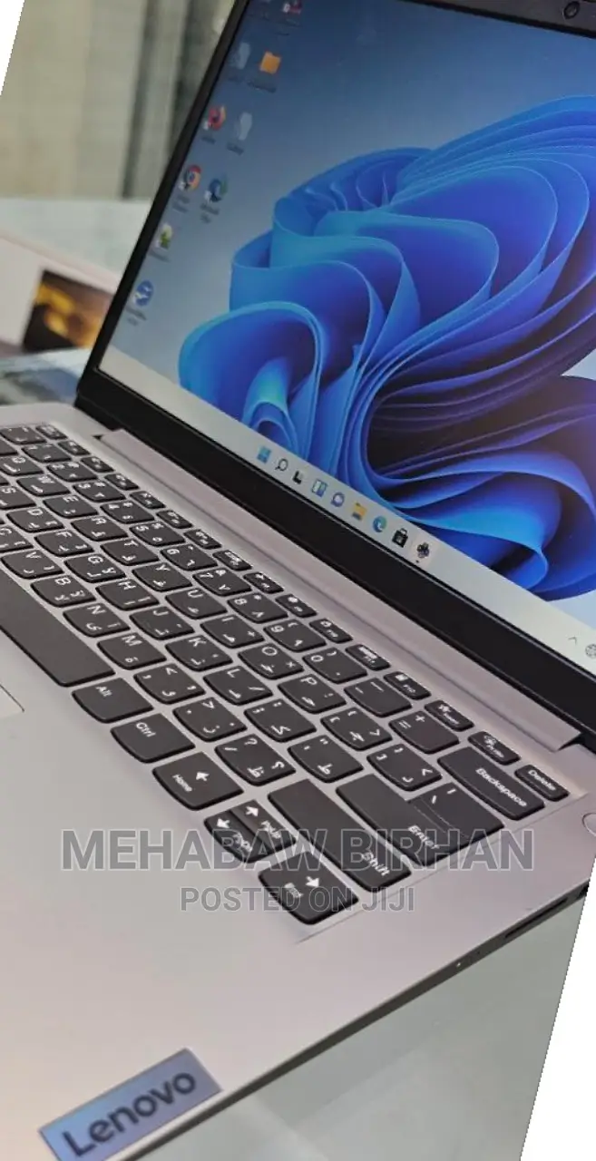 New Laptop Lenovo Ideapad 3 8GB Intel Core I3 SSD 512GB