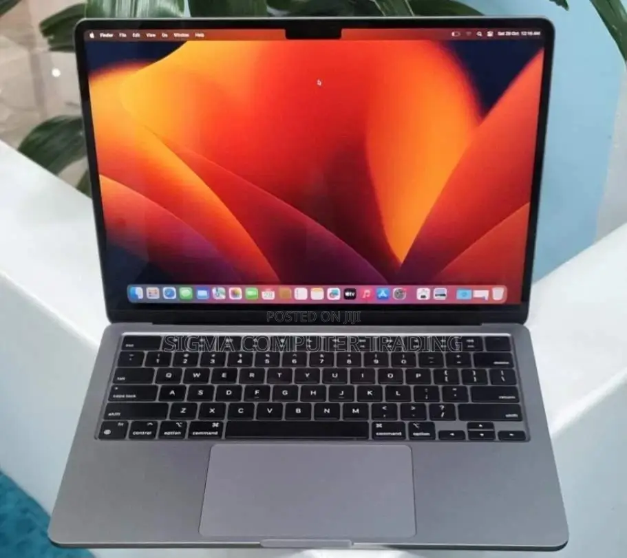 New Laptop Apple MacBook Air 2022 M2 16GB Apple M2 SSD 1T