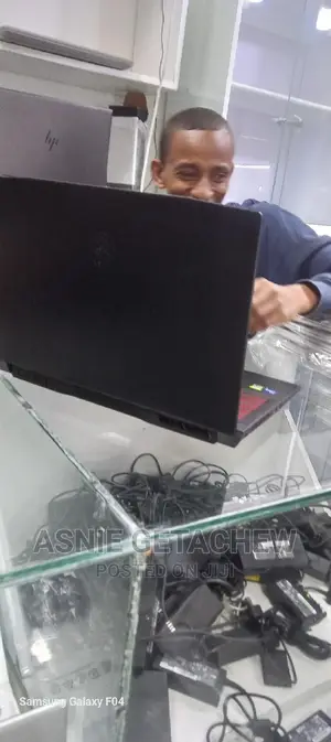 New Laptop MSI Katana GF66 16GB Intel Core I7 SSD 1T